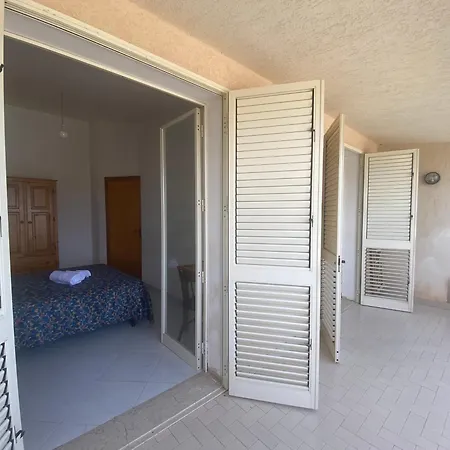 Sale Di Mare בית הארחה 4*