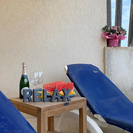 Sale Di Mare בית הארחה 4*